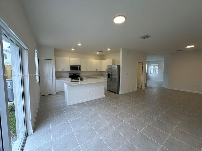 16223 SW 289th St, Homestead, FL 33033 - photo 5