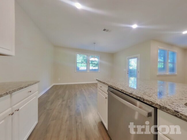 156 Chapelcrest Ln, Holly Springs, GA 30115 - photo 6