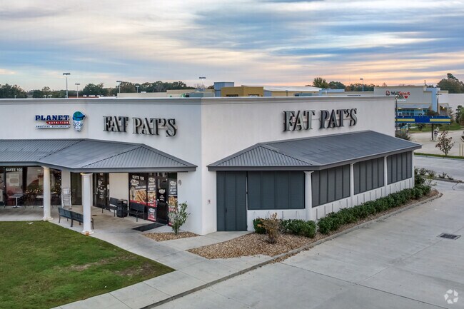 Carencro residents can enjoy casual dining and live sports games at Fat Pat's.