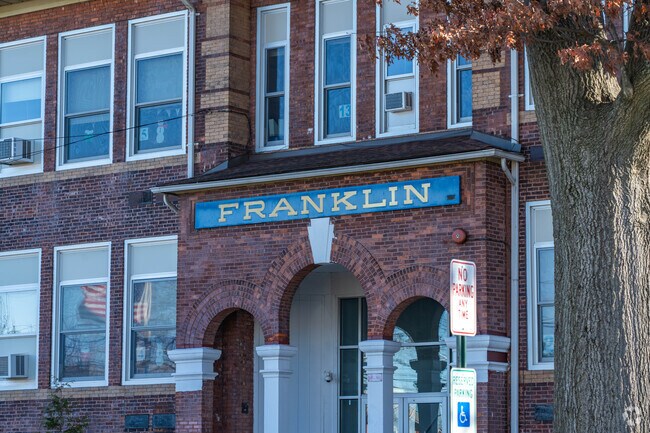 Franklin Elementary accepts students from PK, K-2.