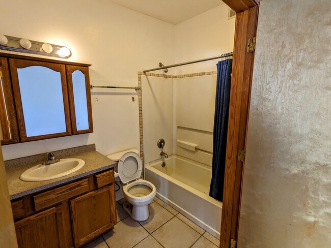 223 Cornell Dr SE unit B, Albuquerque, NM 87106 - photo 4