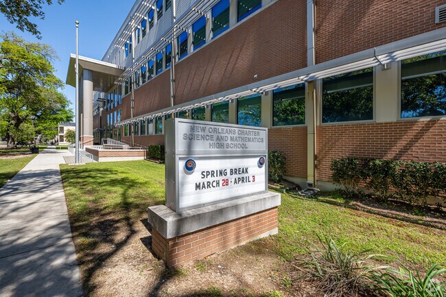 New Orleans Charter Science and Math High School has a B Niche rating.