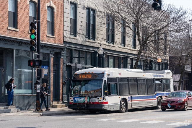 Mass transit can be found all throughout East Pilsen.