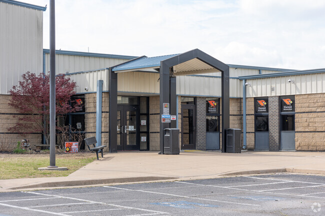 Herald Elementary School is a highly rated school with an A on Niche.