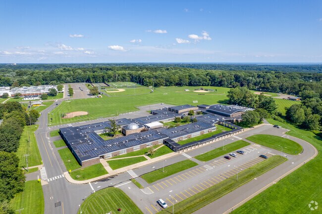 ichols students advance to Hillcrest Middle School, which earns high marks from Niche.