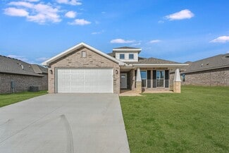 1916 Porter St, Pea Ridge, AR 72751