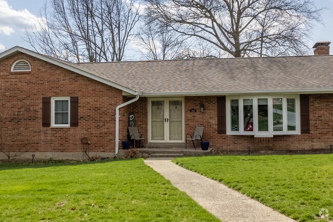 Ranch-style homes are common in Edgewood.