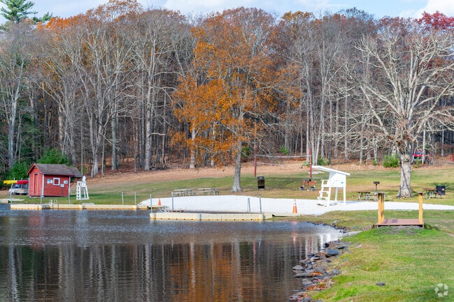 Residents enjoy lake amenities and outdoor activities in Dingman Township.