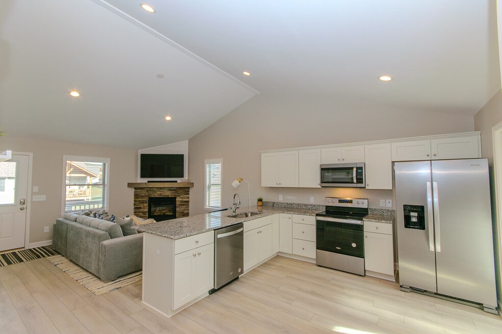 586 Townhomes Place, Boone, NC 28607 - photo 1