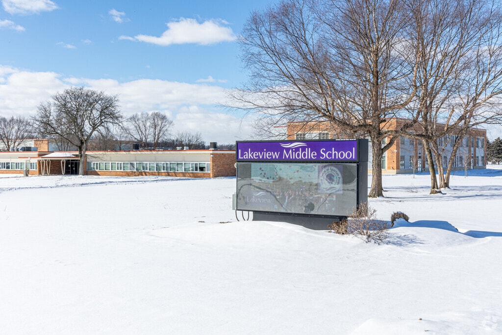 Lakeview Middle School is located in Battle Creek, Michigan.
