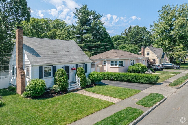 Horace Mann offers New England-style homes ranging from Cape Cod and Colonial to ranch.