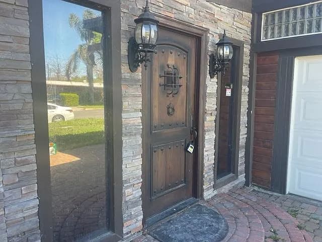 19410 Blythe St, Reseda, CA 91335 - photo 2