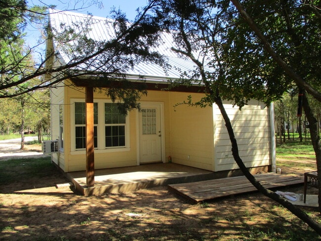 488 Fm 1441 unit Yellow, Bastrop, TX 78602 - photo 2