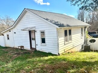 640 Prospect Dr, North Wilkesboro, NC 28659