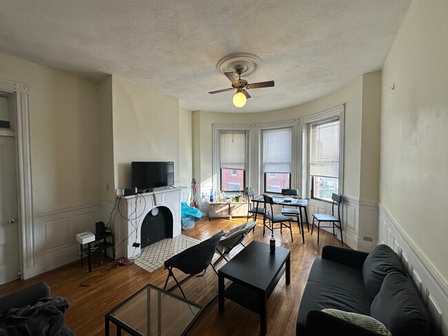 1451 Tremont St unit 2R, Roxbury Crossing, MA 02120 - photo 3