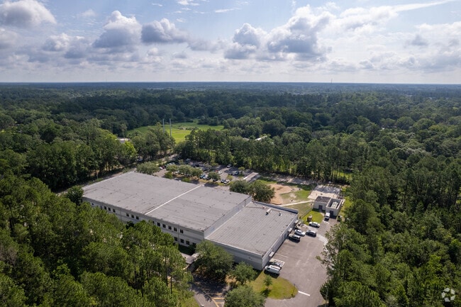 Oceanway Elementary School seen from above in spring.