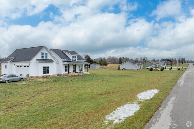 Some homes in Dodson Branch are newly built.