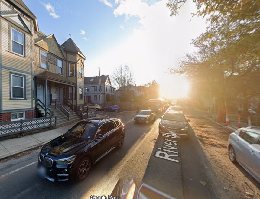 208 River St unit E-4, Cambridge, MA 02139 - photo 1