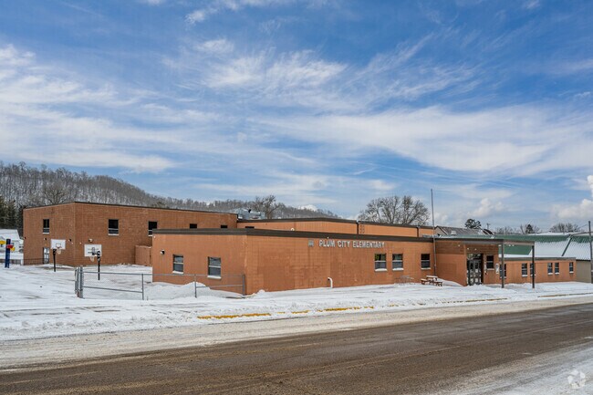 Plum City Elementary School is located on Main St in Plum City.