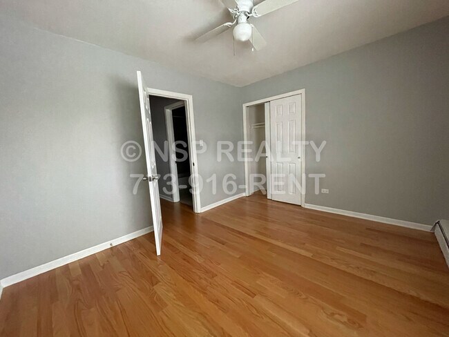 8504 Waukegan Rd unit 3, Morton Grove, IL 60053 - photo 7