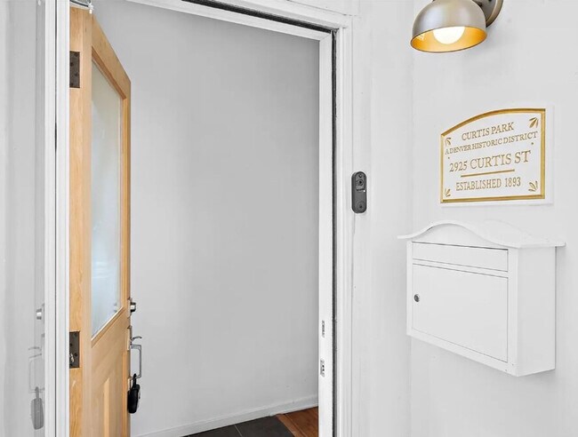 2925 Curtis St unit ID1352698P, Denver, CO 80205 - photo 6