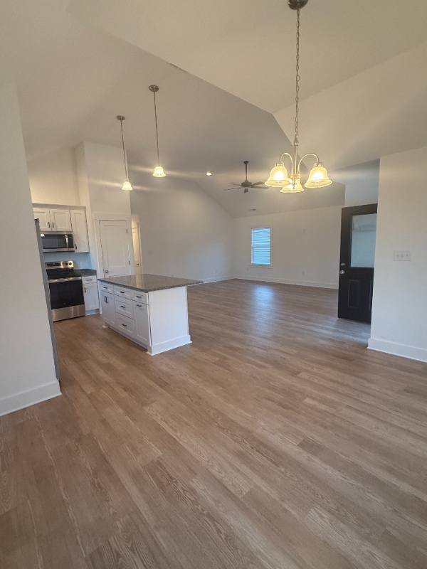 213 W Palmetto St, Kill Devil Hills, NC 27948 - photo 2