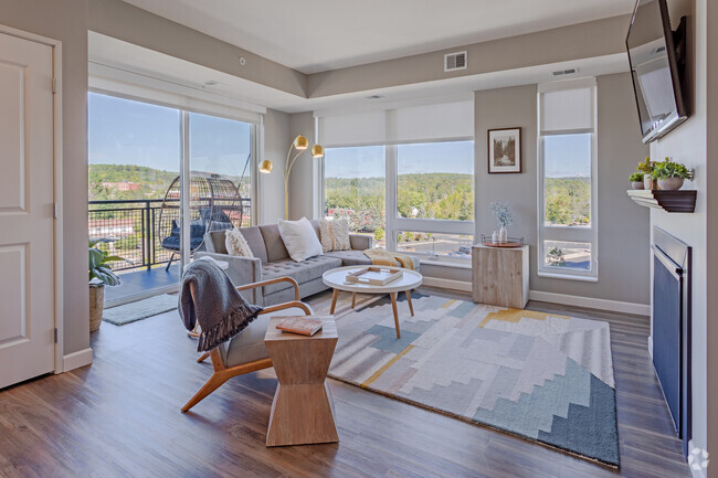 2BR, 2BA - Whitewater