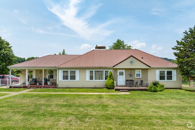 Ranch style houses have aways been very popular in the Sheridan neighborhood.