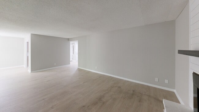 3088 Colony Rd unit A, Durham, NC 27705 - photo 2