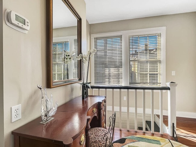 209 W Bolton St unit ID1244818P, Savannah, GA 31401 - photo 2