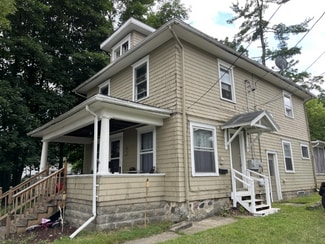 532 Blackman St Unit 2, Jackson, MI 49201