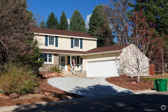 The dynamic terrain of Cherry Knolls means some homes have dynamic layouts.
