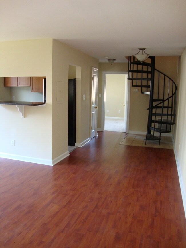 750 Barnaby St SE unit 202, Washington, DC 20032 - photo 5
