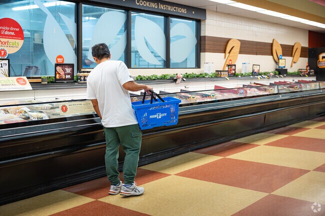 Stuart Heights-Rivermont residents get their groceries at Food City.