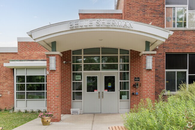 Belle Sherman has a student-teacher ratio of 9 to 1.