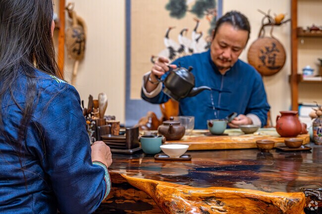Traditional Chinese Medicine Clinic offers holistic care near East Bethel.