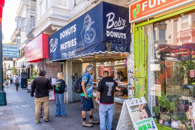 Bob's Donuts is a longtime fixture of the neighborhood in San Francisco's Nob Hill.