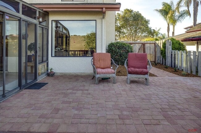 684 Shamrock Ln, Pismo Beach, CA 93449 - photo 3