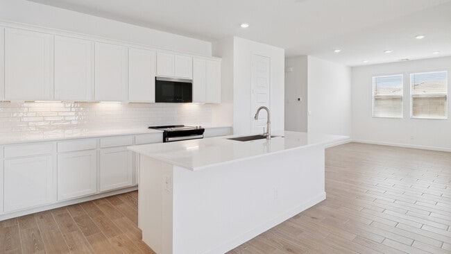 17842 W Vogel Ave, Waddell, AZ 85355 - photo 2