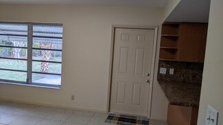 736 NE 39th St, Oakland Park, FL 33334