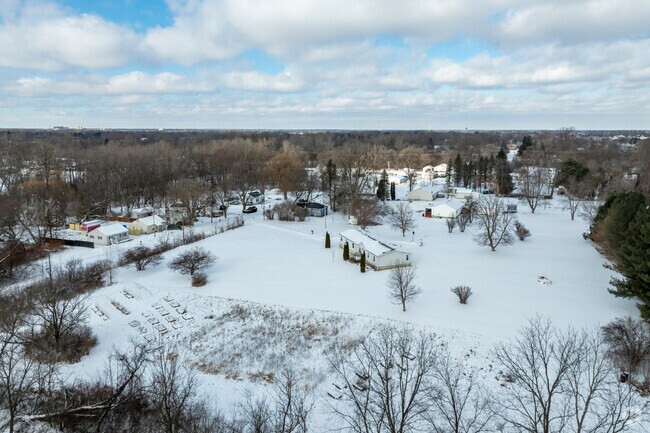 Many of the rural homes in Burton are on large lots.