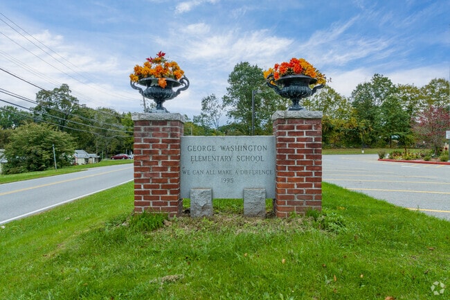 George Washington Elementary School signage.