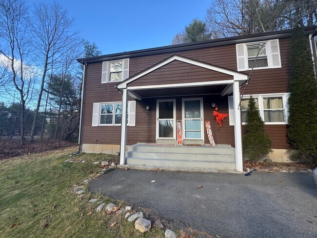 114 North St unit 114 North Street, Belchertown, MA 01007 - photo 3