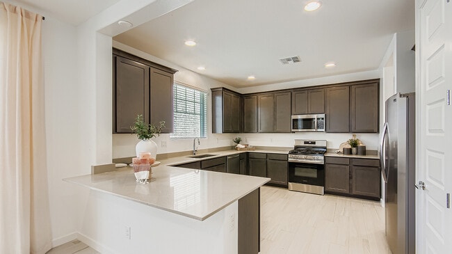 2947 N 97th Dr unit 36033266, Phoenix, AZ 85037 - photo 5