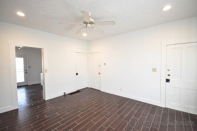 Combination living room & bedroom