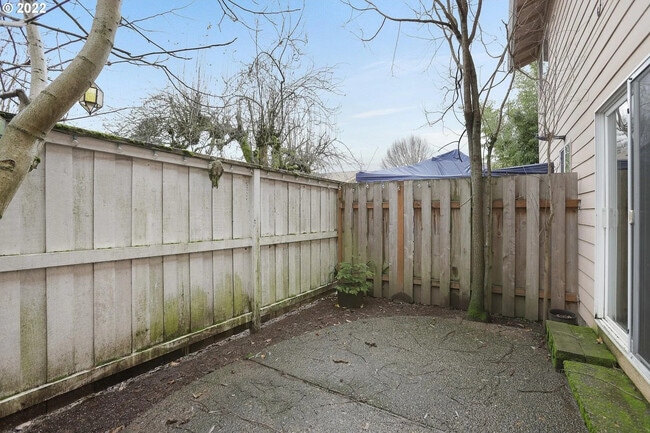 4167 SE Cesar e Chavez Blvd, Portland, OR 97202 - photo 7