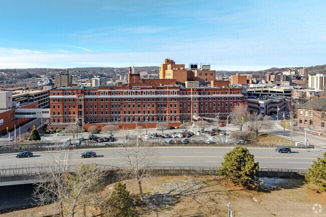 Saint Mary's Hospital is located right in the heart of Waterbury.