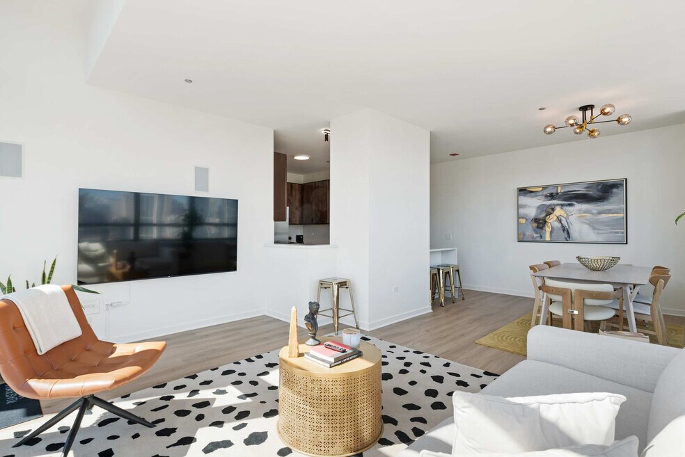 716 W Kinzie St unit ID1029592P, Chicago, IL 60654 - photo 1