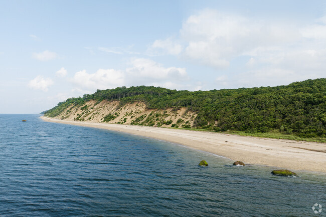 The gorgeous Long Island Sound coastline, close by to Centereach.