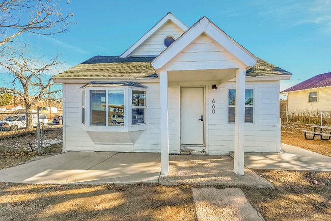 660 Hickory St, Hudson, CO 80642 - photo 2